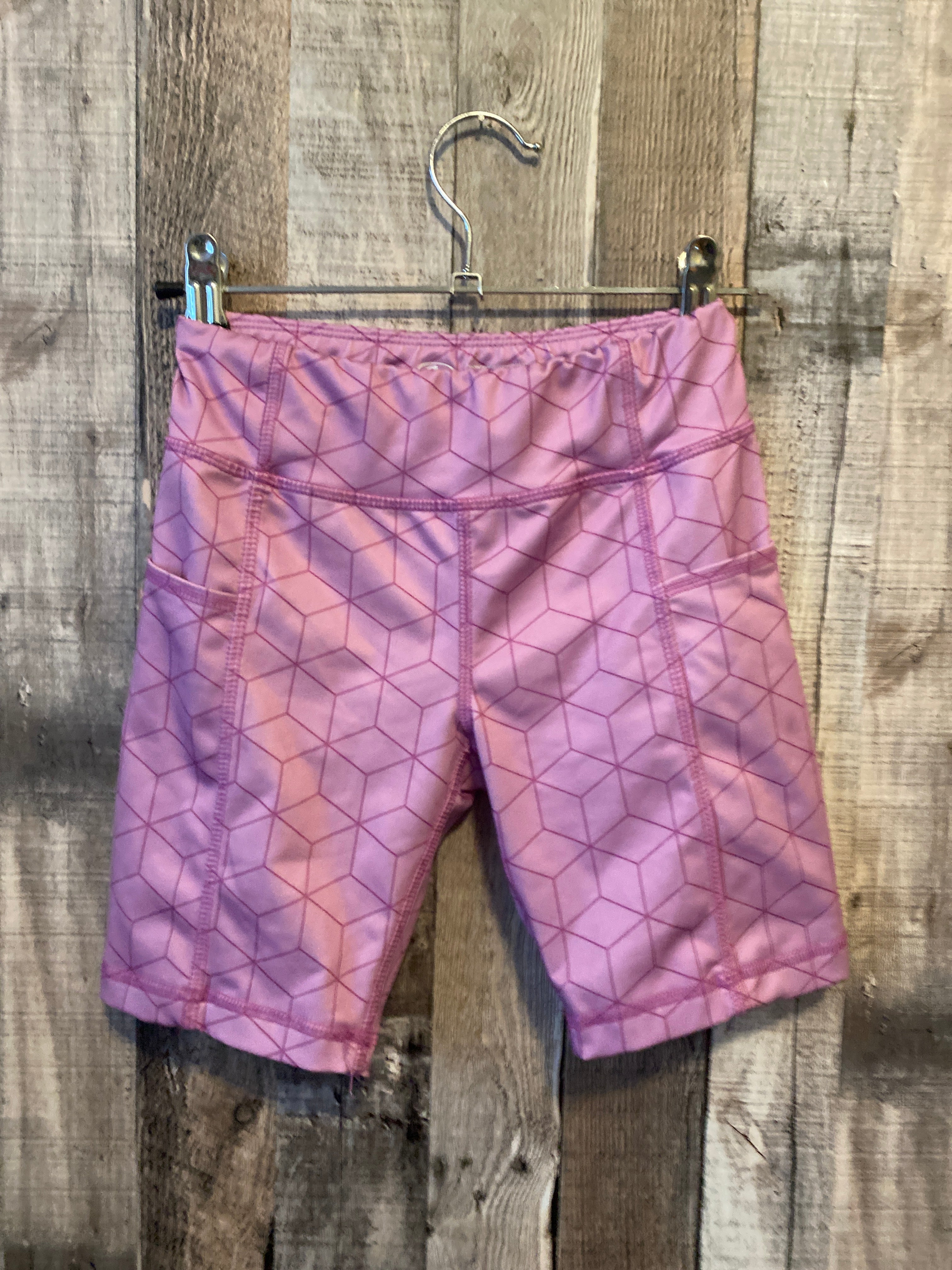 Athletic Works Medium 7/8 Shorts