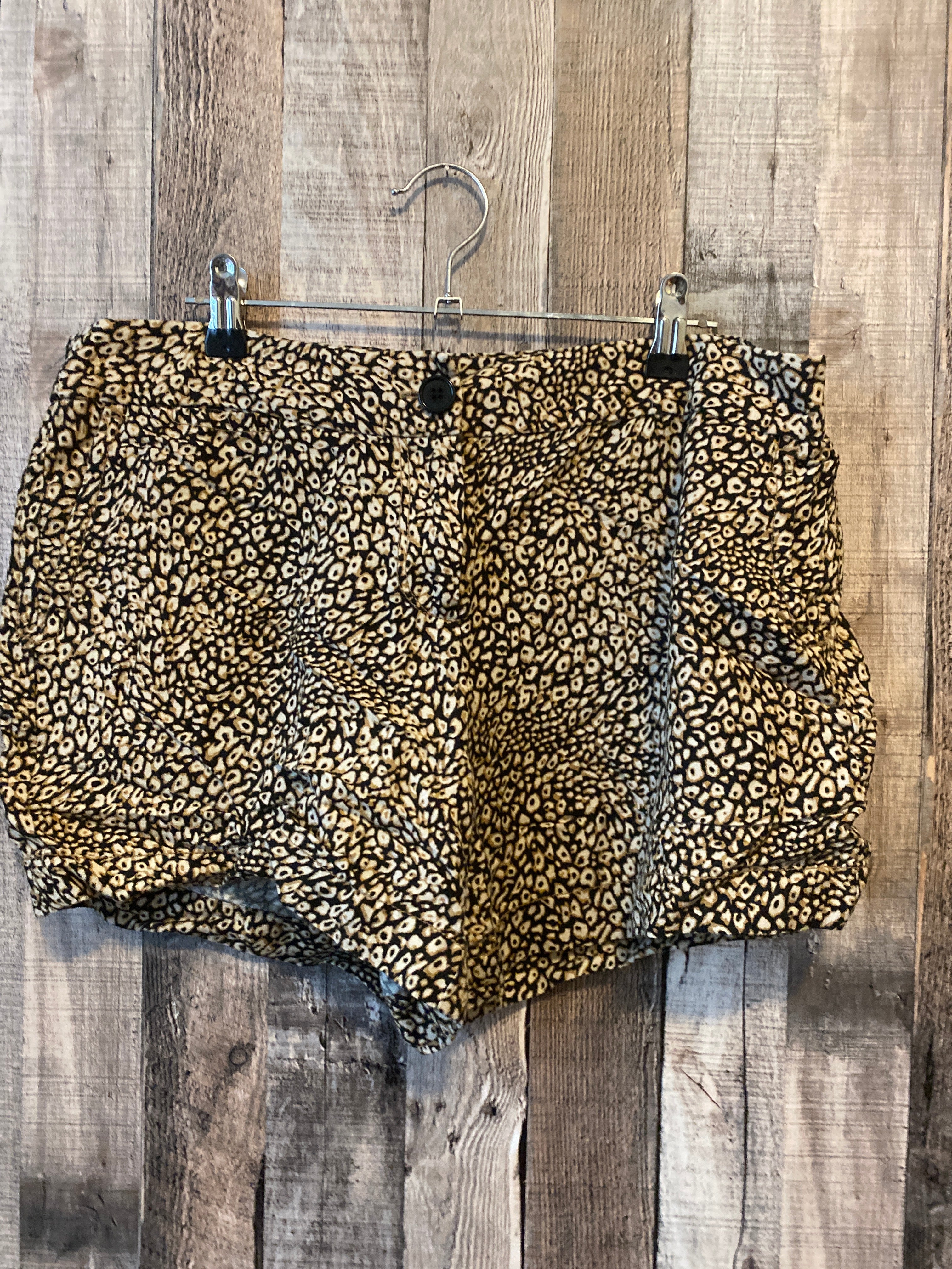 Madison Size 10 Shorts