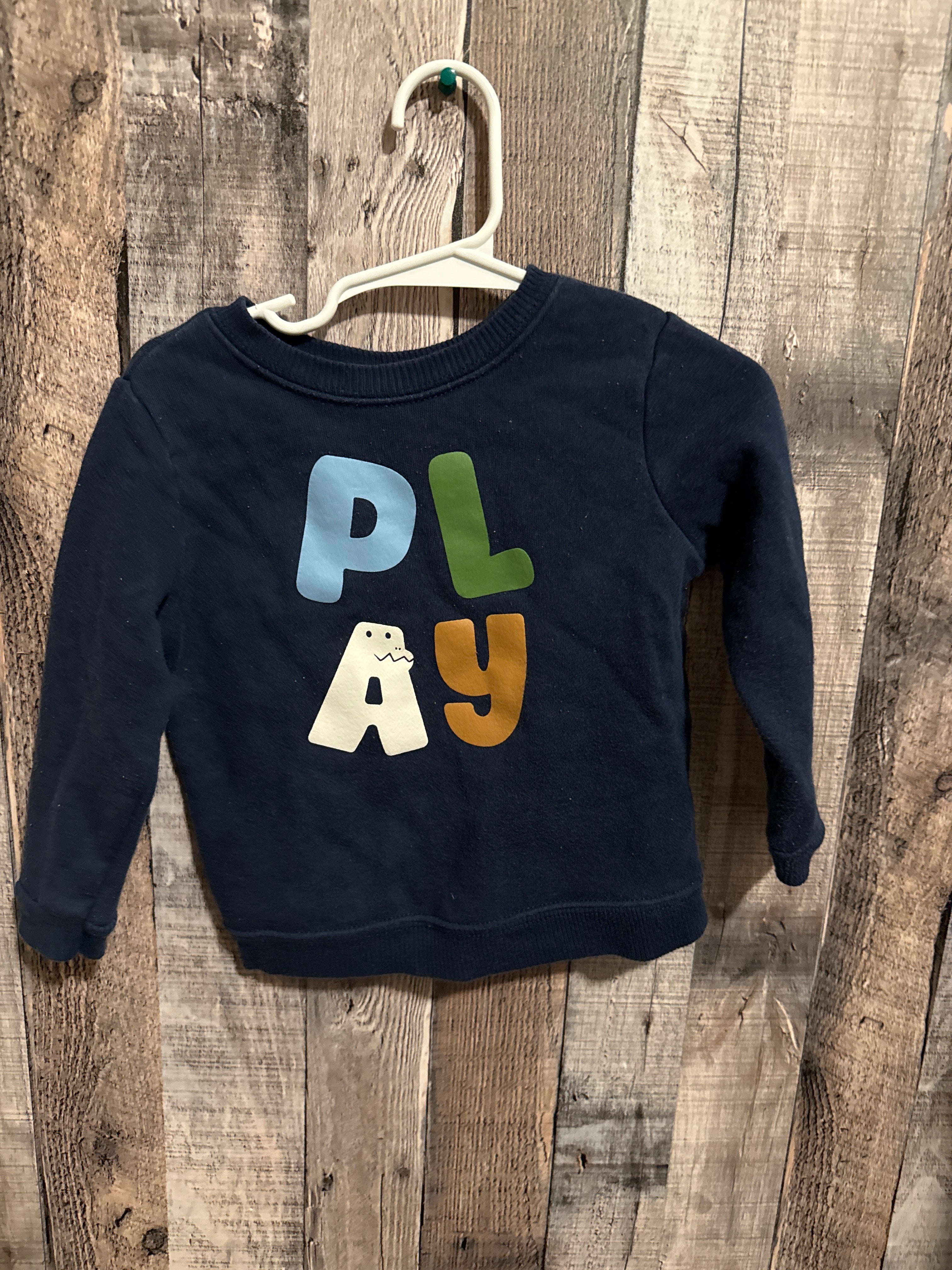 12 months crewneck