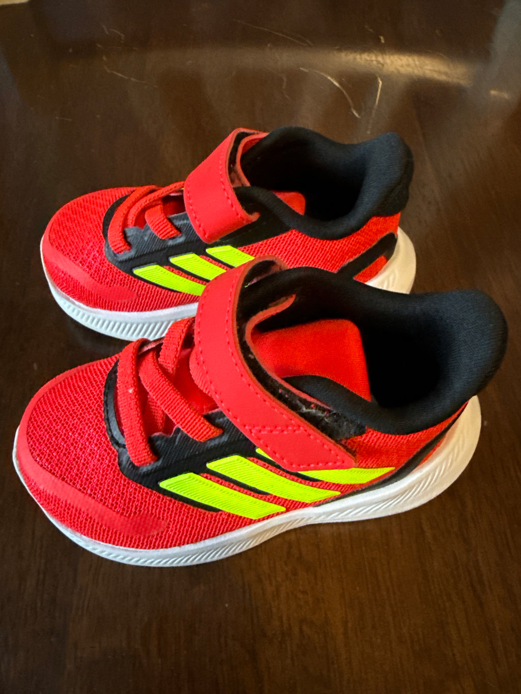 Adidas Size 4k Tennis Shoes