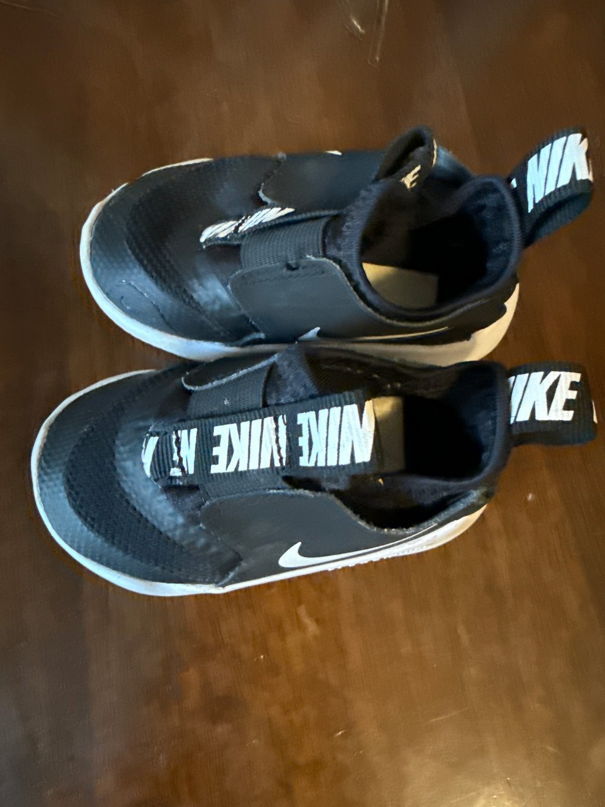 Nike Size 4c Tennis Shoes