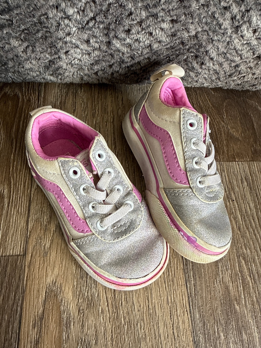 Toddler 5 vans