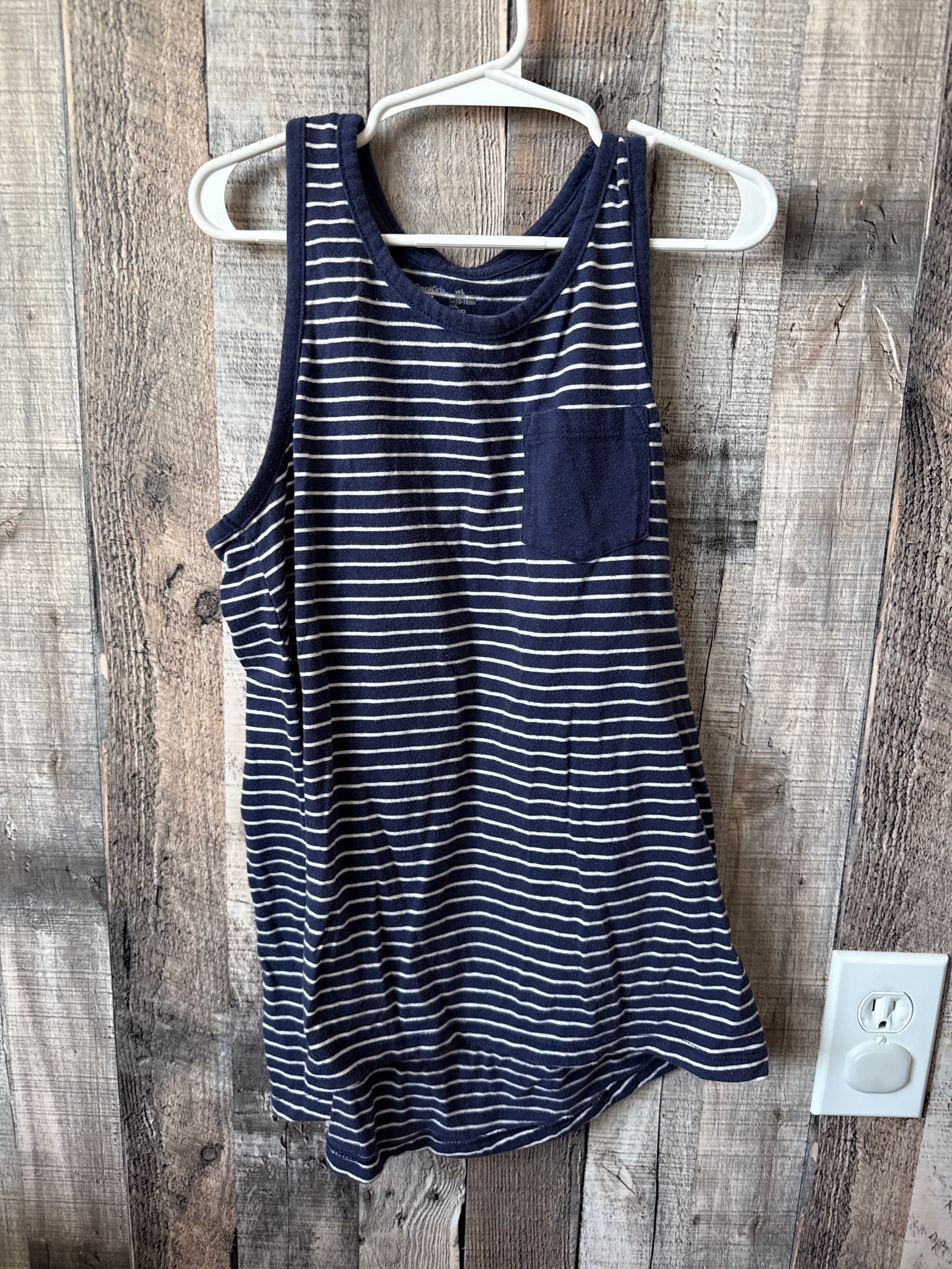 10 Tank Top