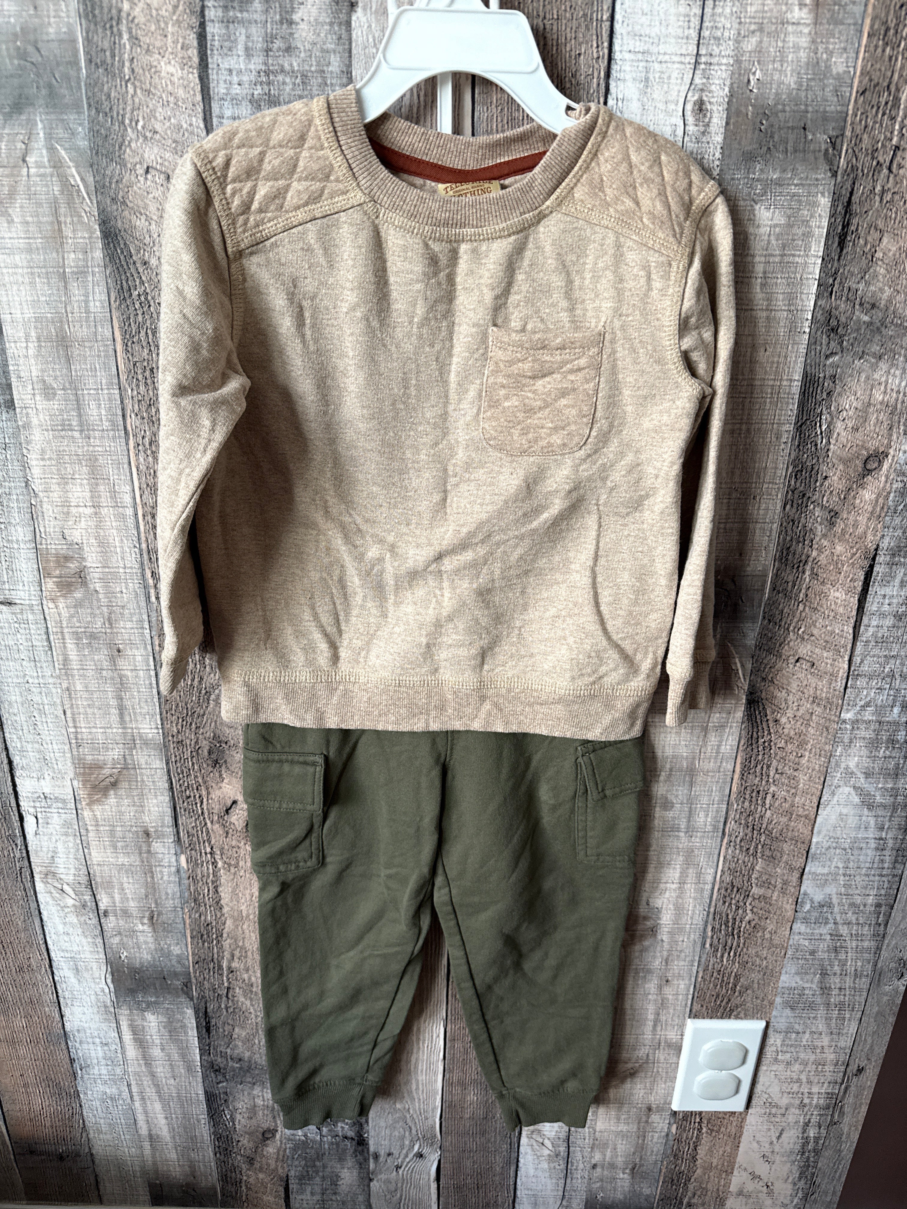 4T sweat set