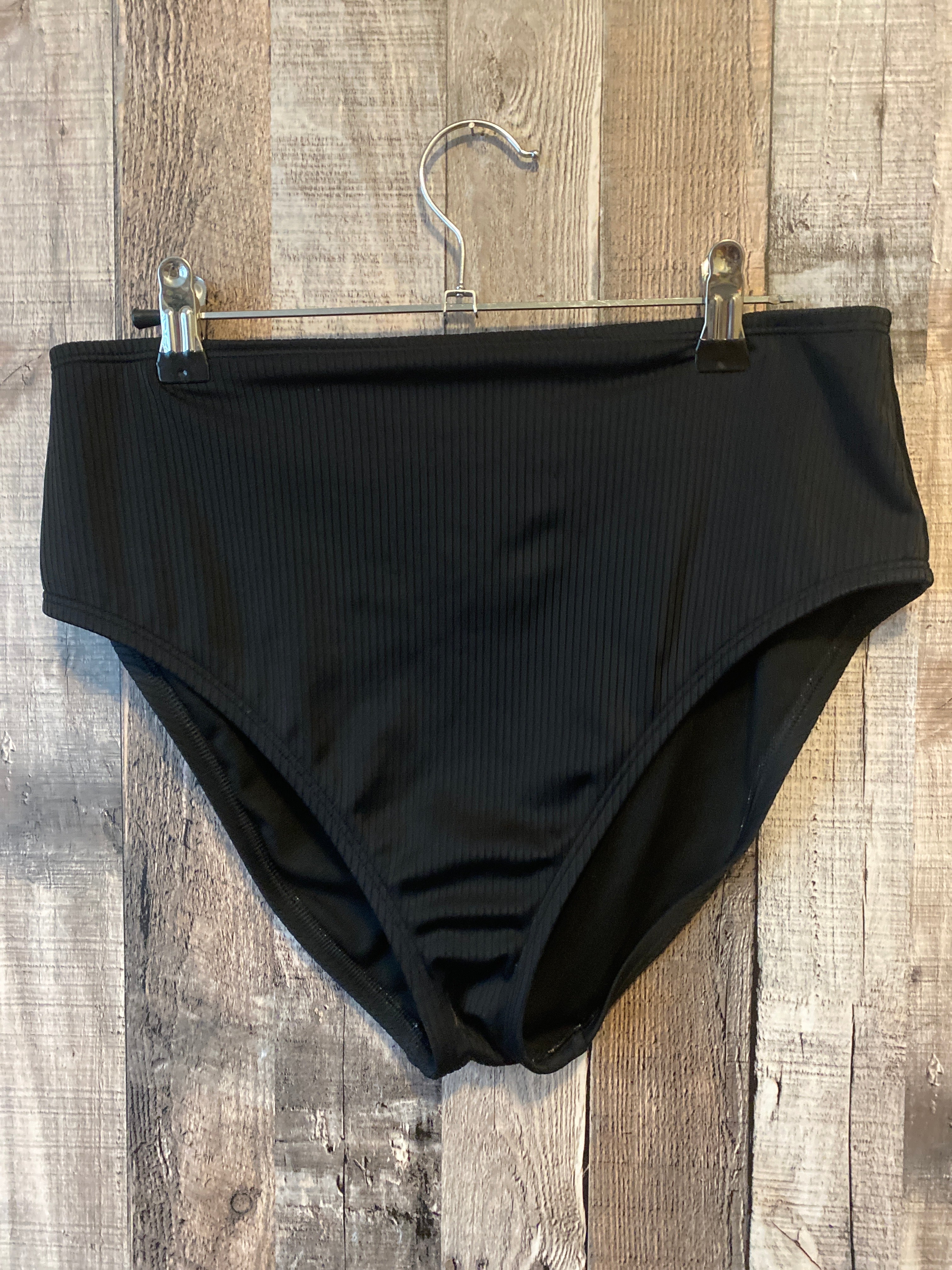 Medium Bathing Suit Bottoms