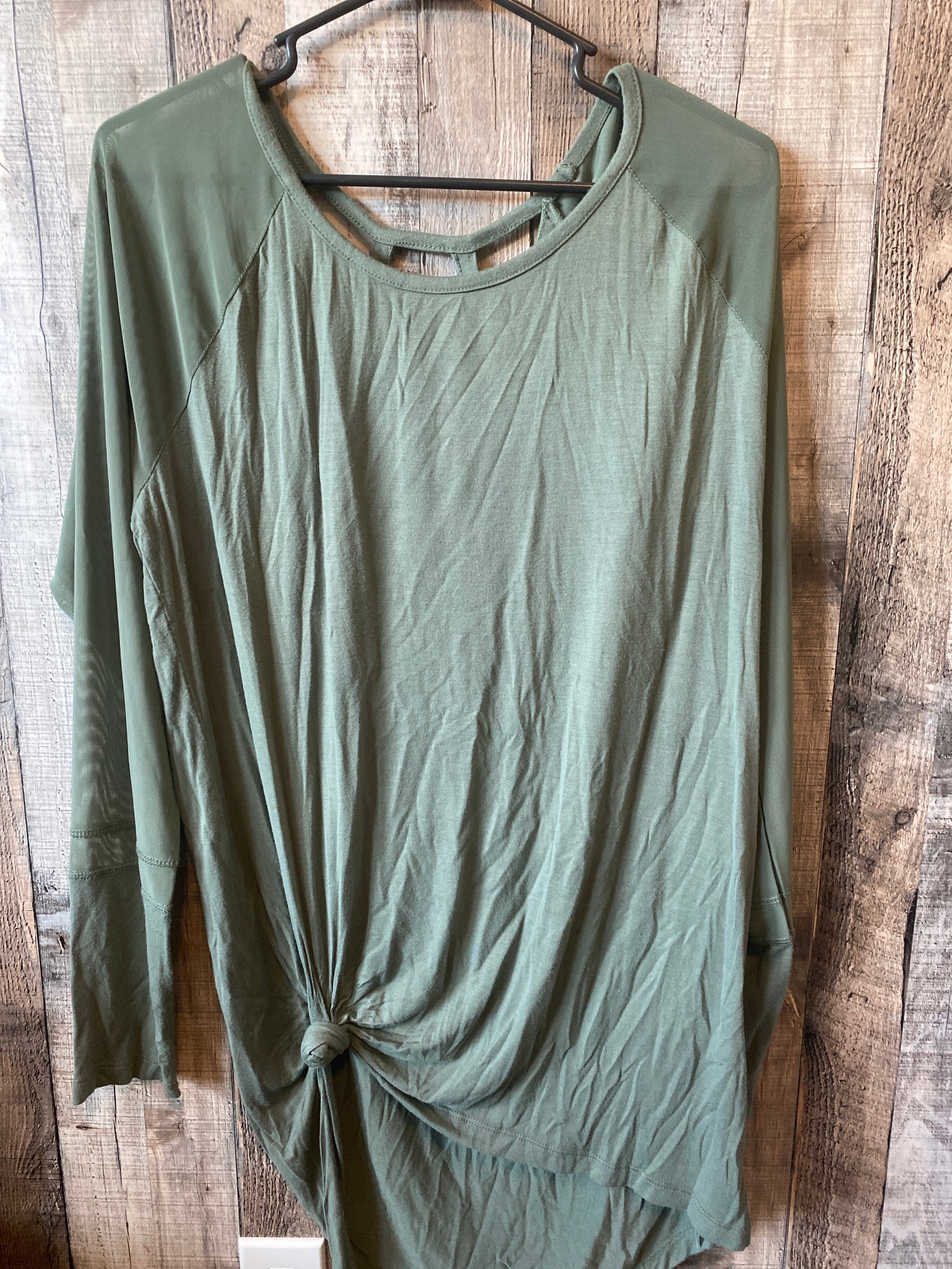 Danskin XL Shirt