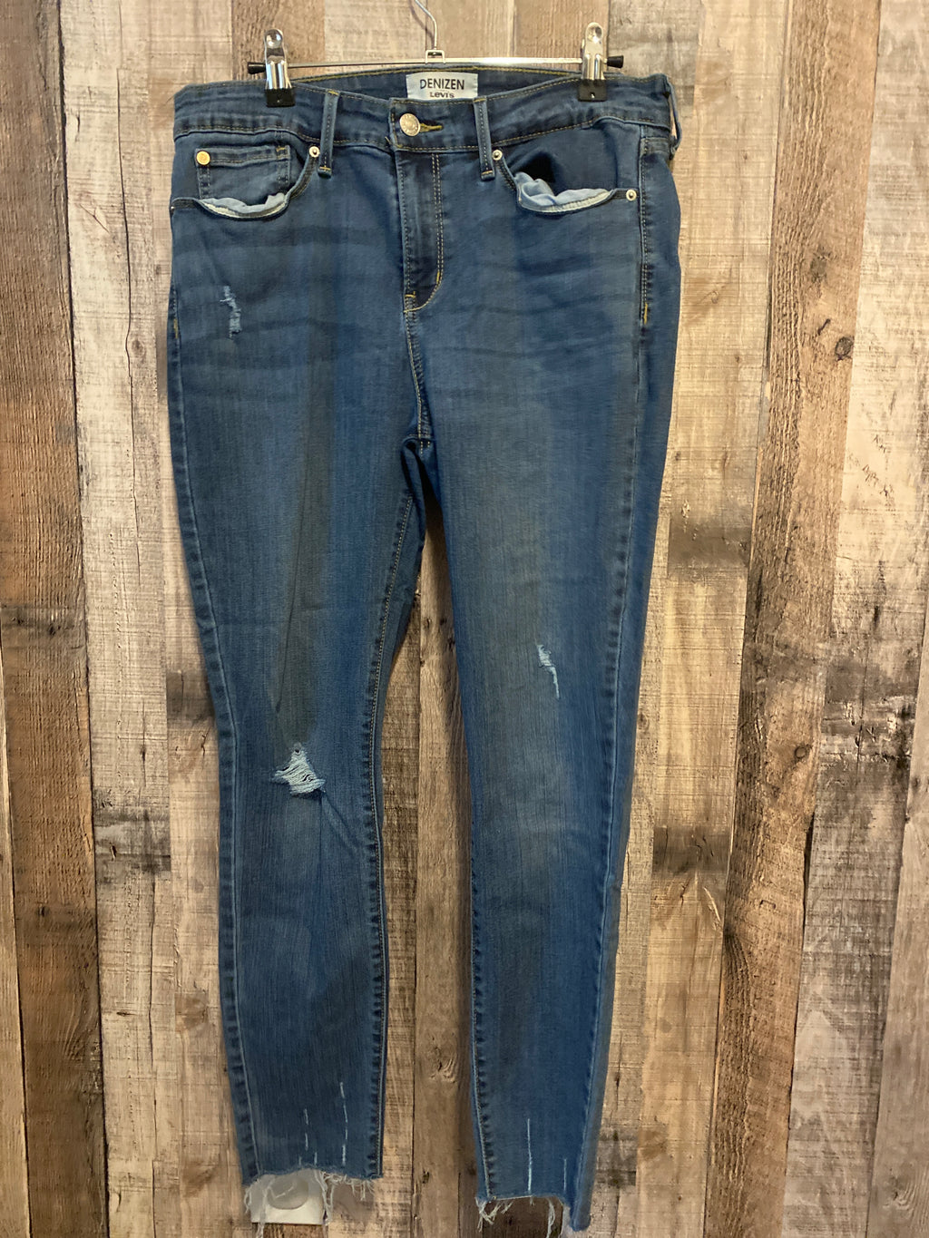 Levi’s Size 28x30 jeans