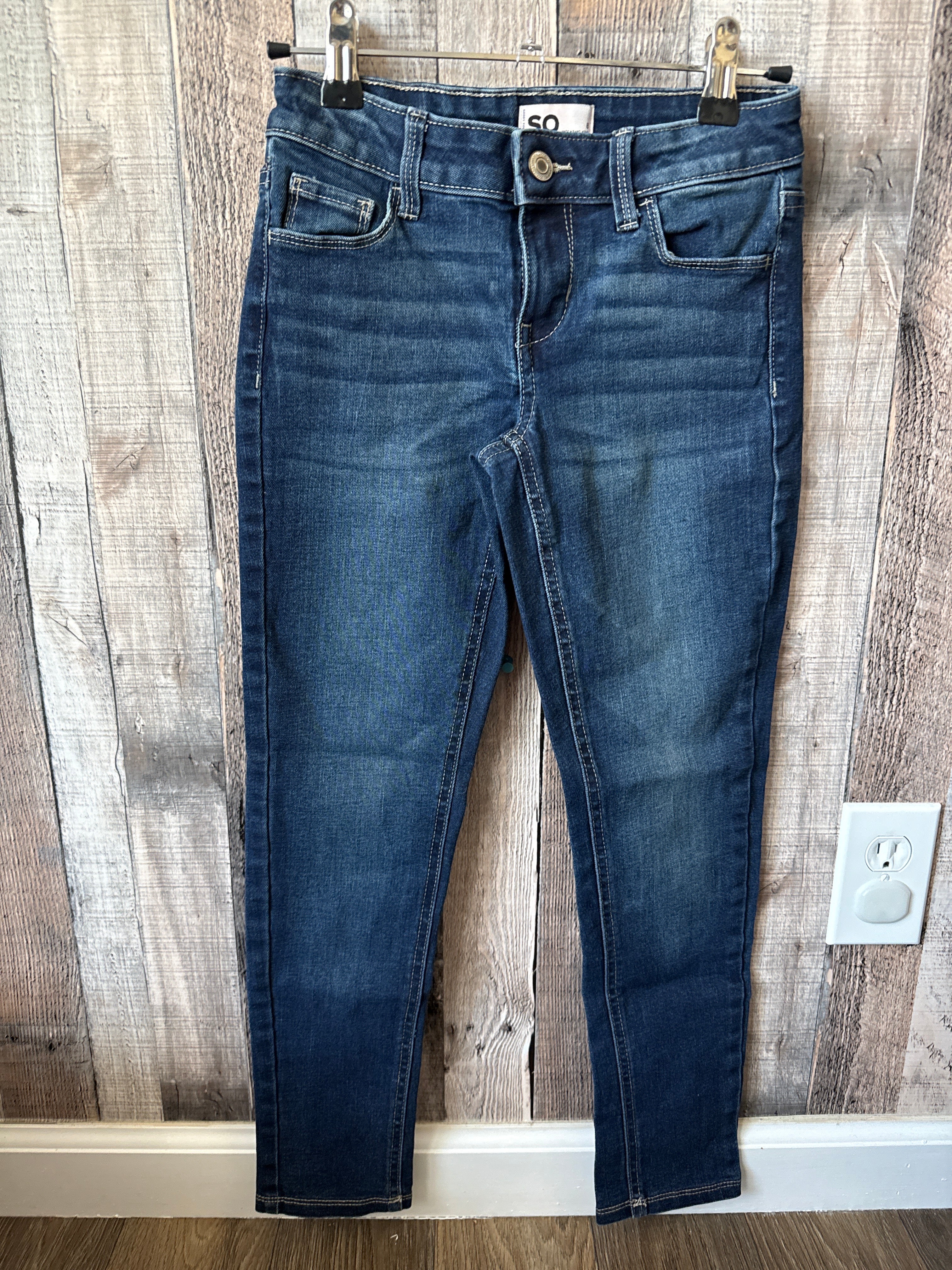 8 Skinny Jeans