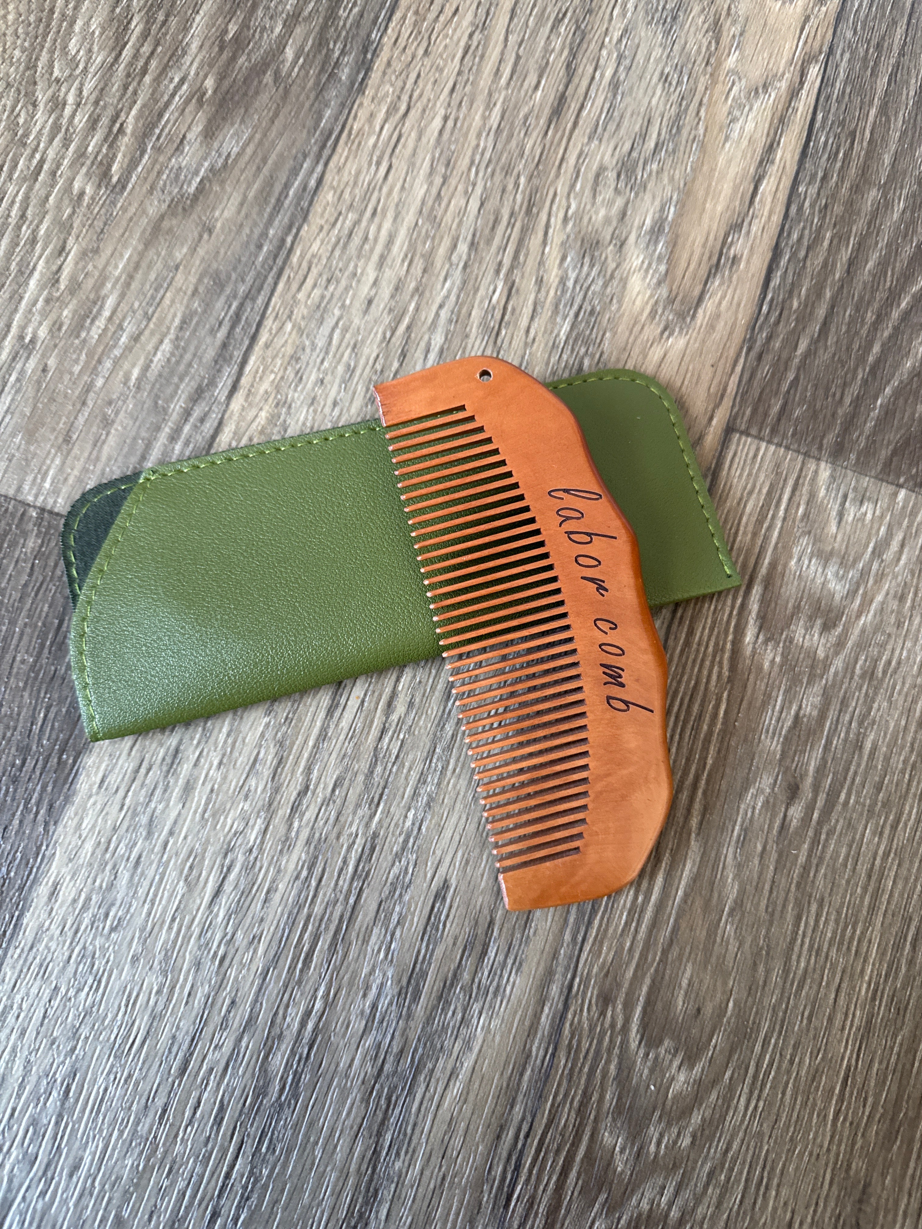 Labor Comb
