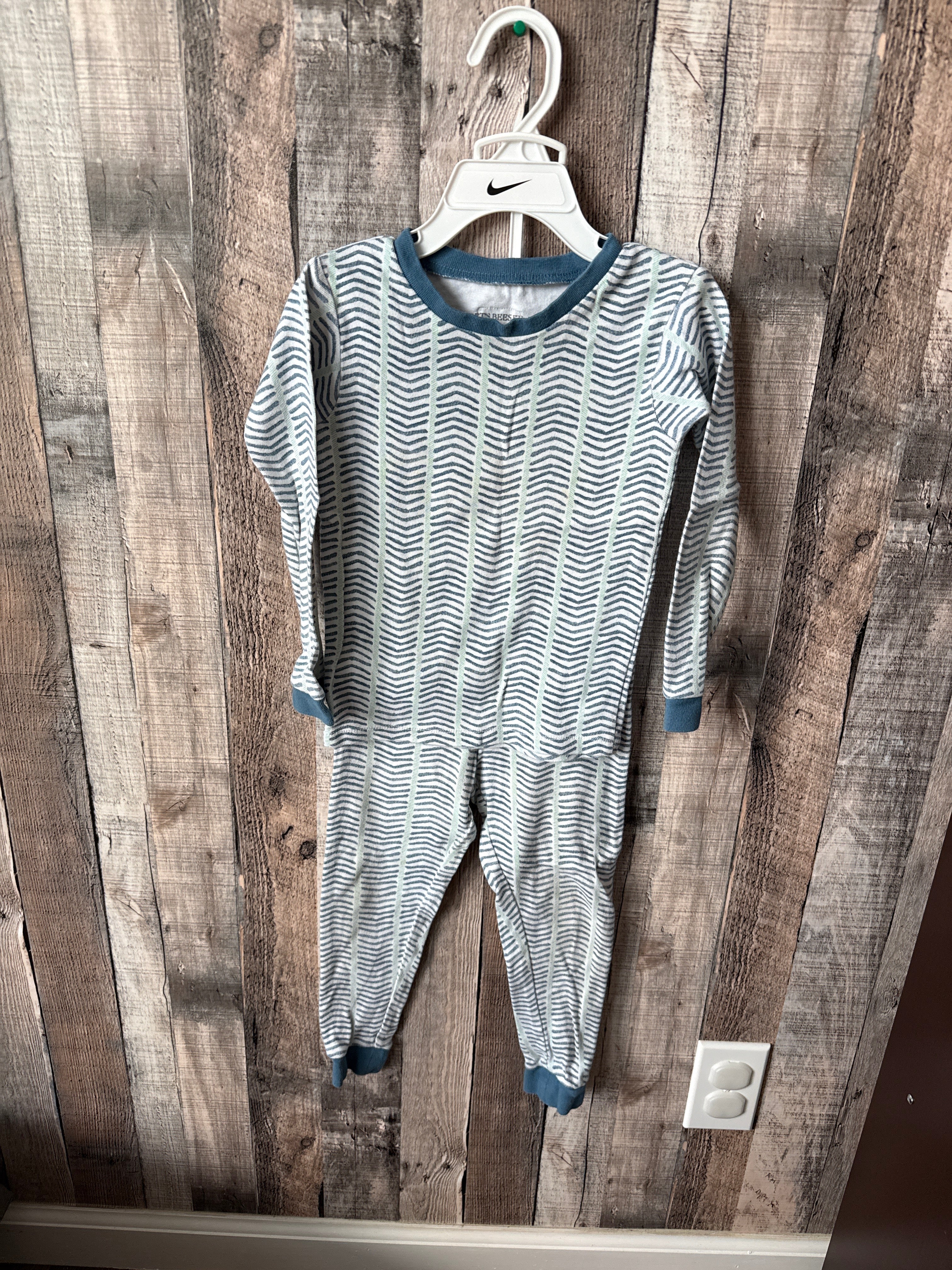 4T PJ’s