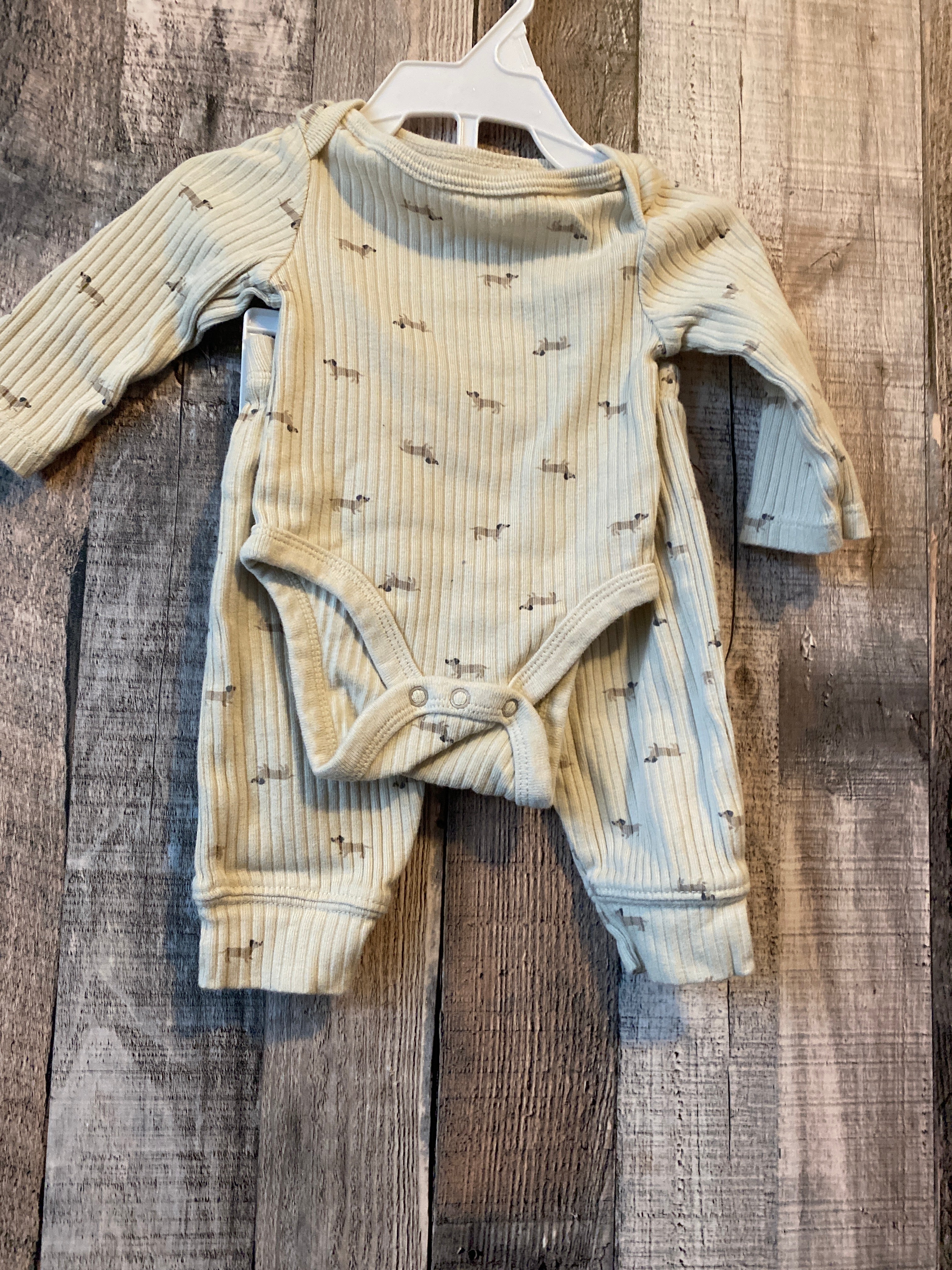 Newborn 0–3 Month￼