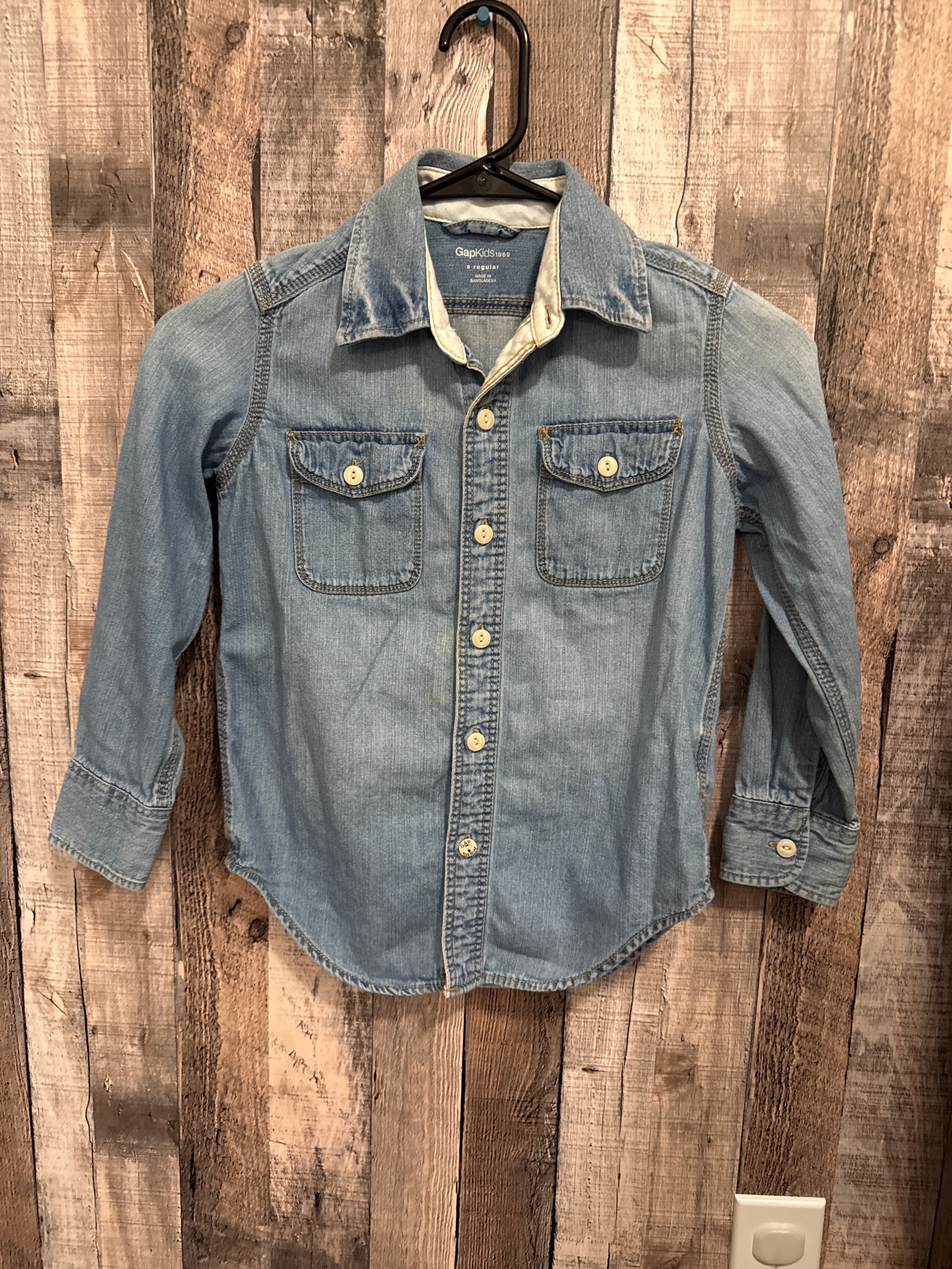 Small Button Up