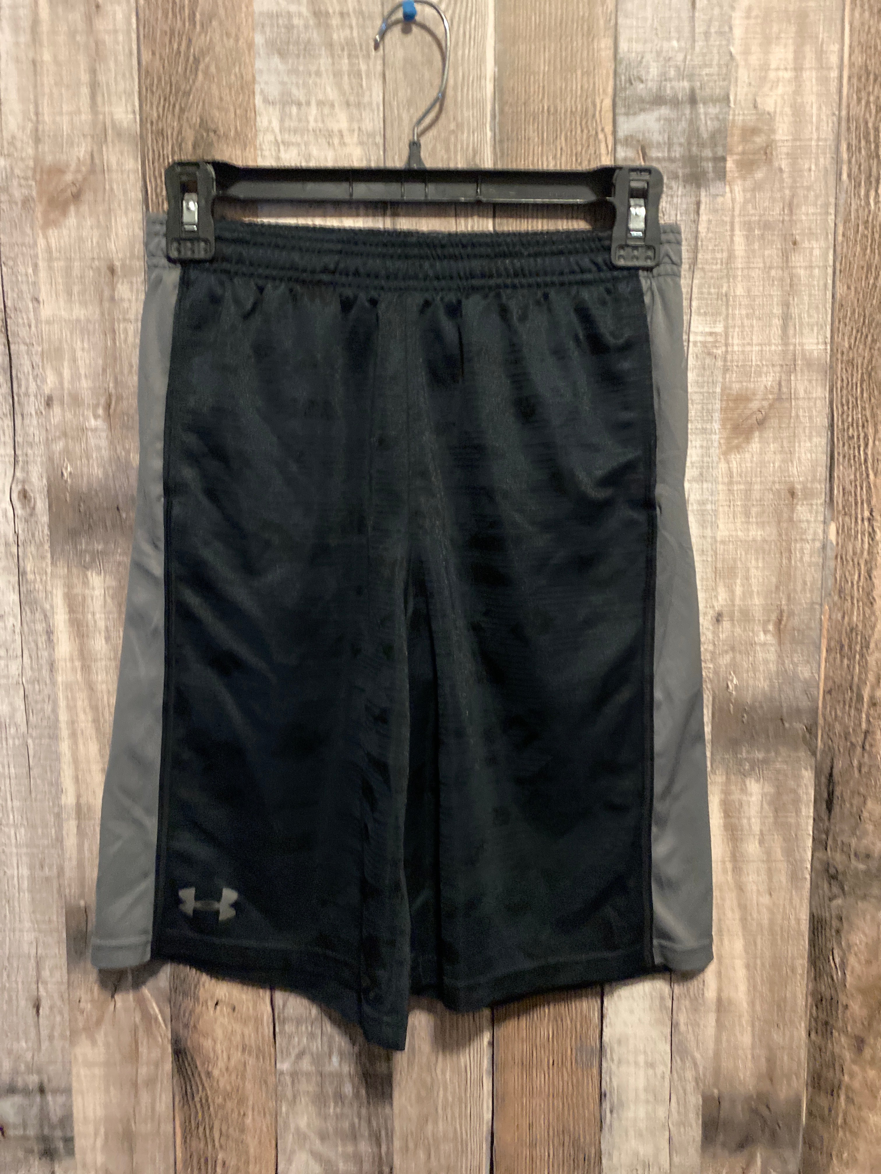 Under Armour Youth Large Shorts