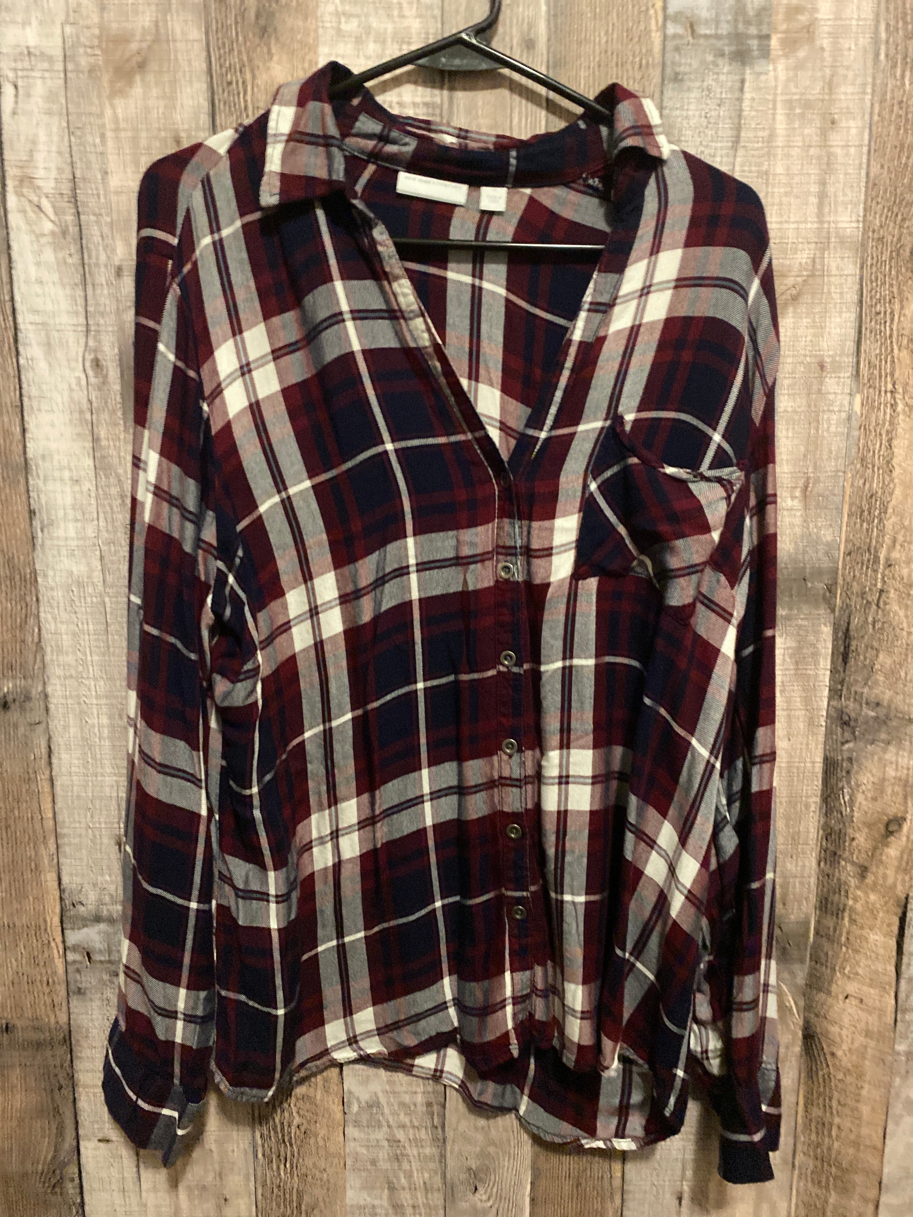 New York&Company XL Button Up