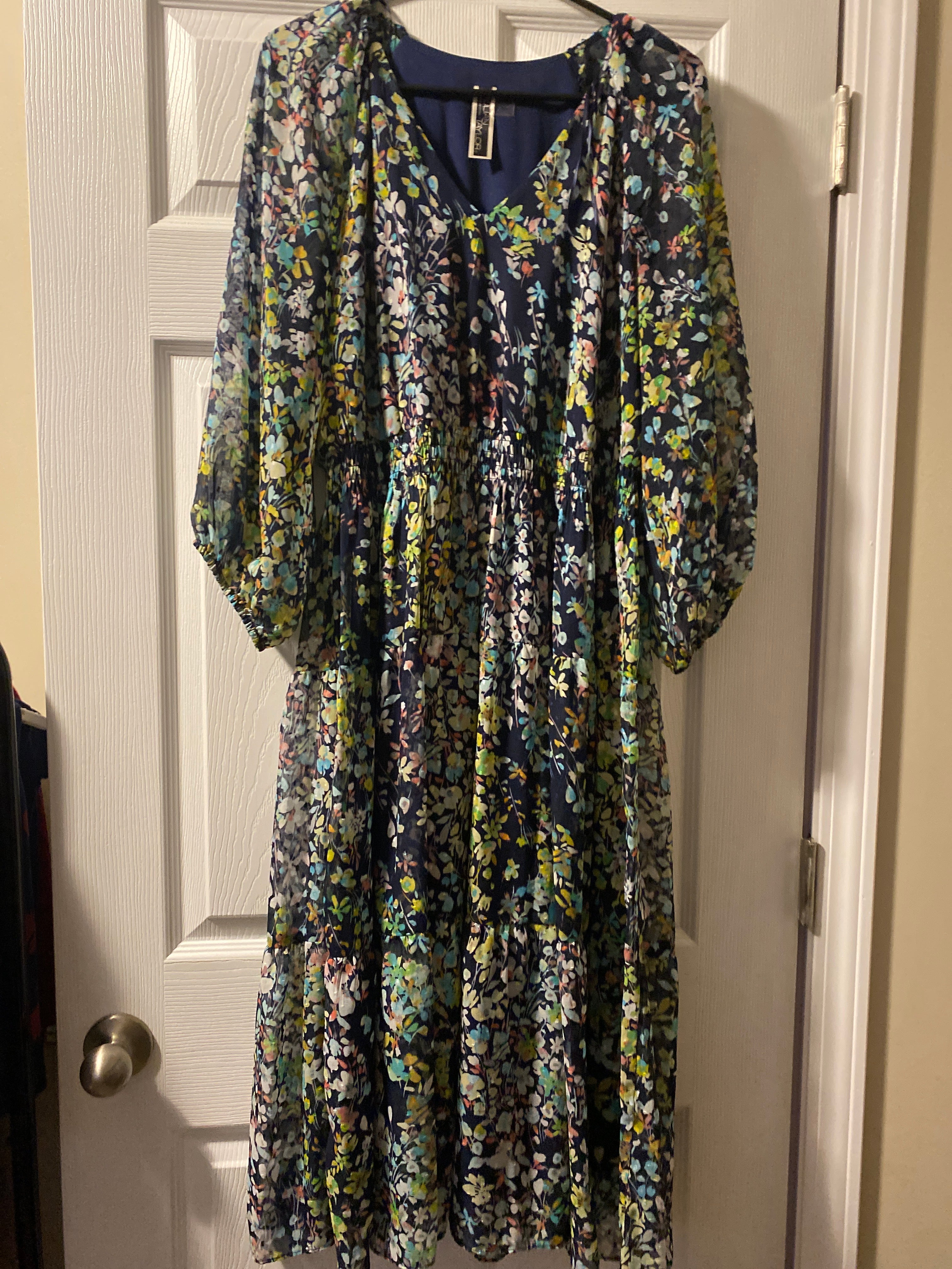 Julian Taylor Size 14 Dress