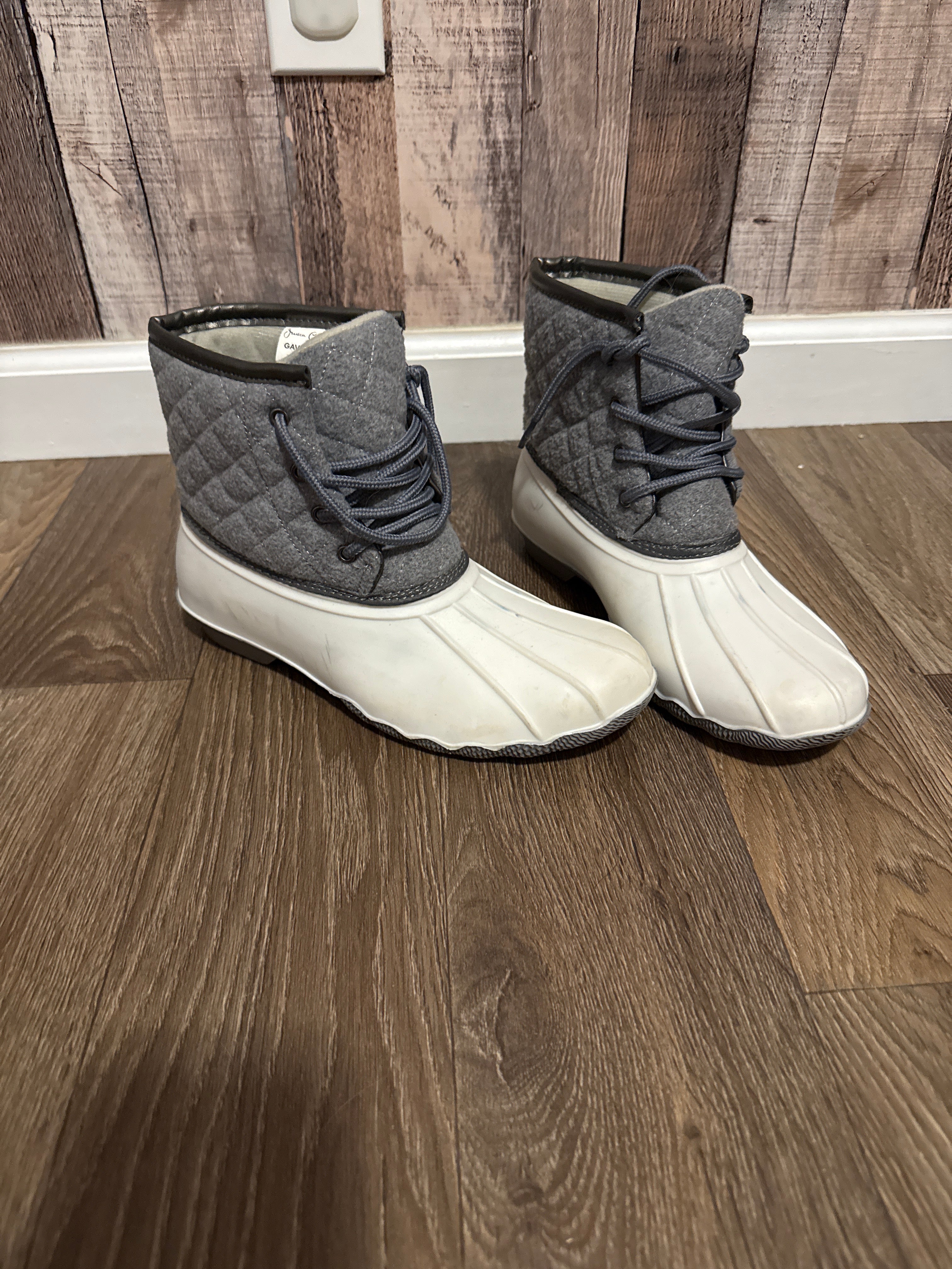 Jessica Curlyle Duck Boots Size 7