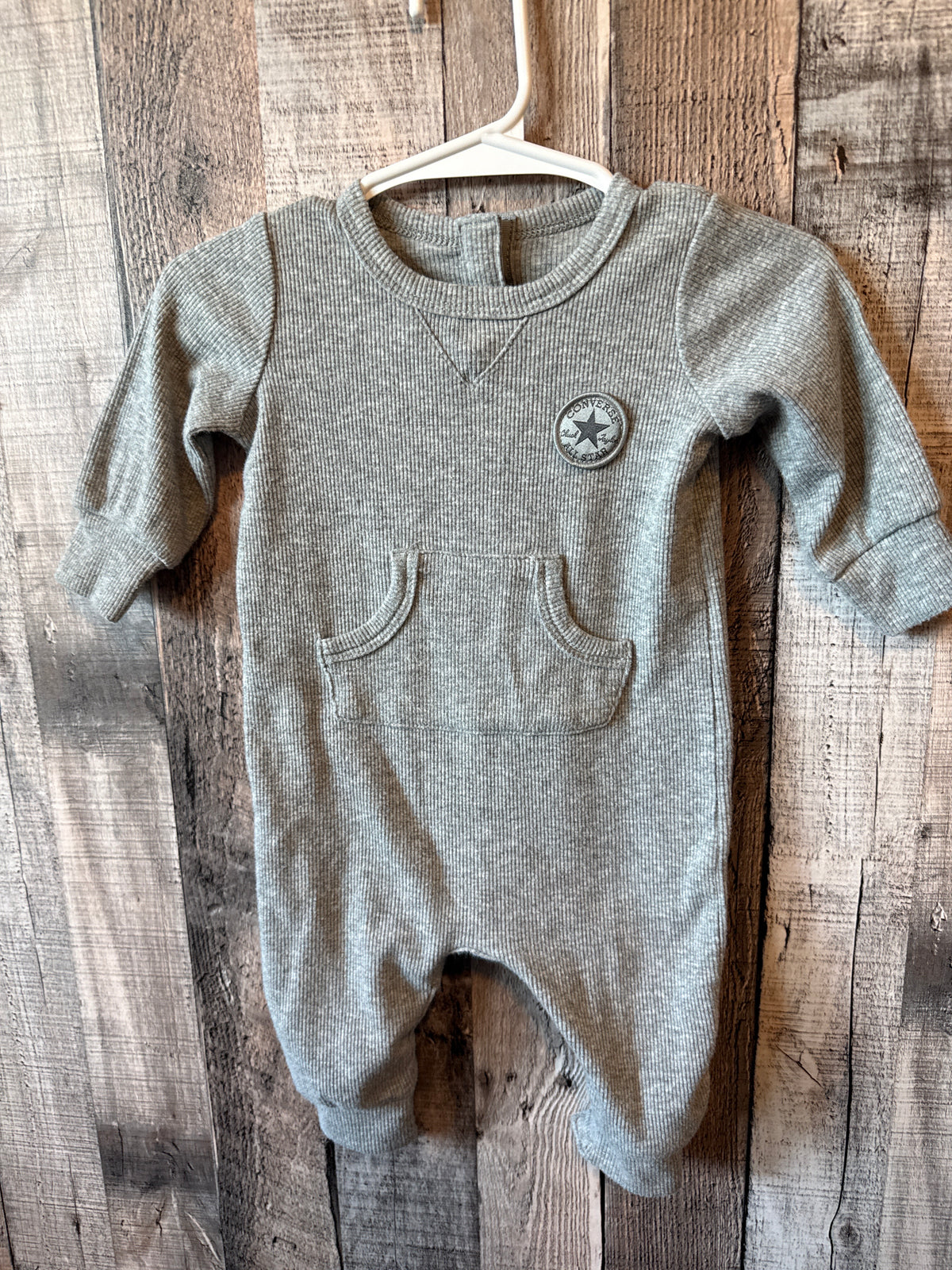 Converse sleeper 0–3 month