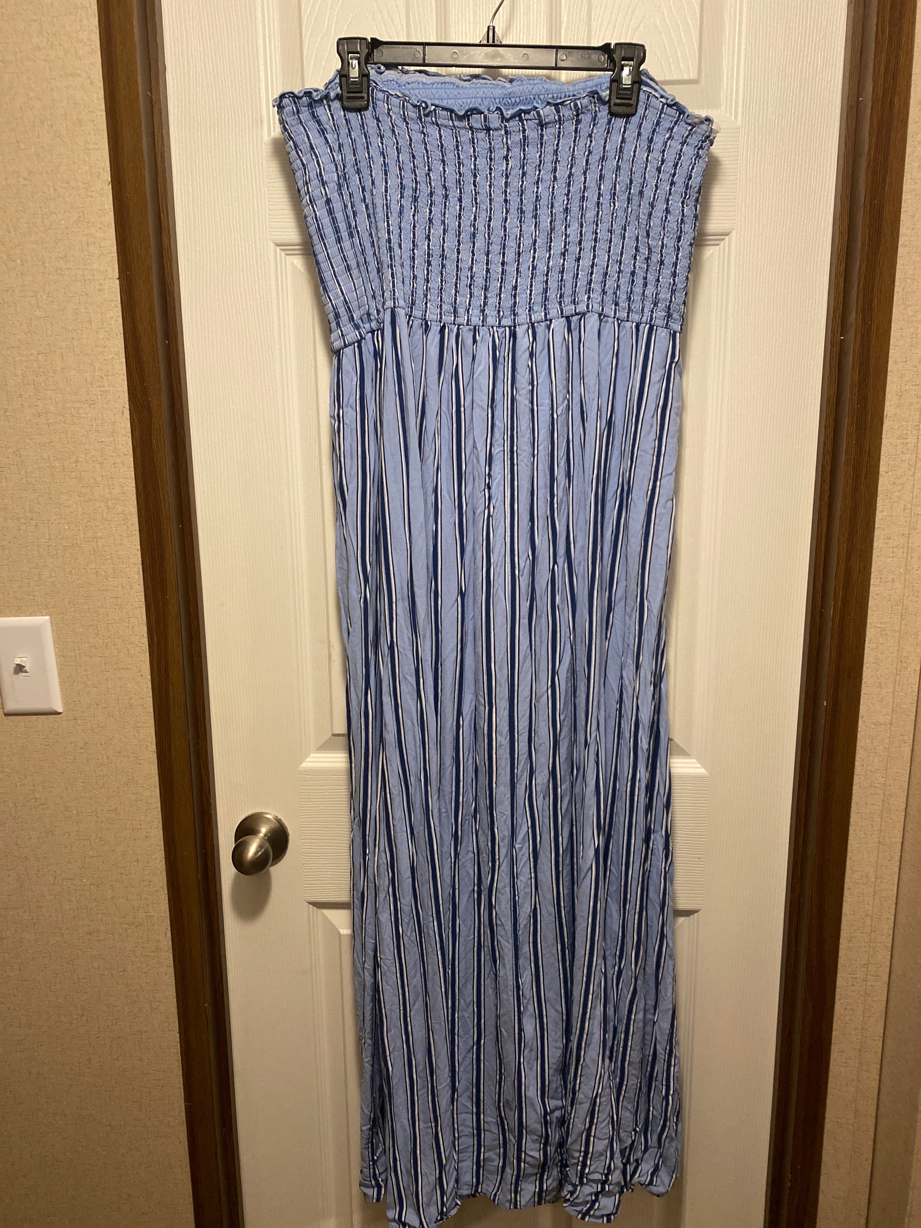 XXL Strapless Dress
